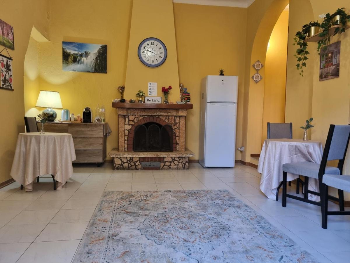 Rose Inn Guest House Πίζα Εξωτερικό φωτογραφία